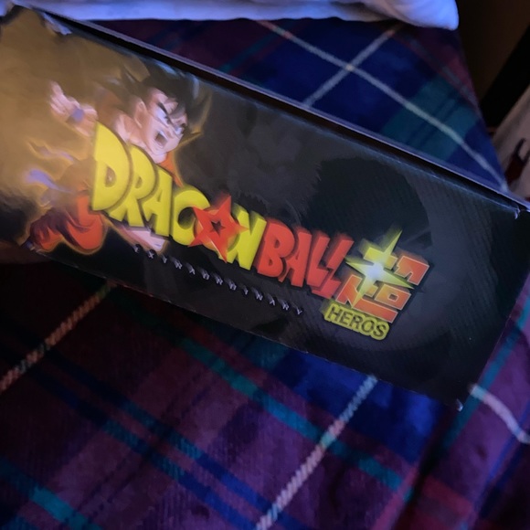 Dragon Ball Z Súper Saiyan 4 Collectable Figurine/Toy - Picture 5 of 8
